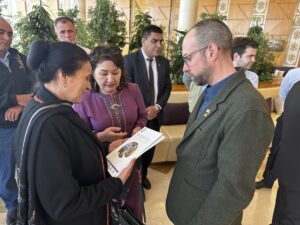 Presentation of the IUCN Guidelines for conserving connectivity through ecological networks and corridors. L-R: Chinar Rustamova, Director of the Turkmenistan National Commission for UNESCO; Shirin Karryeva, CLLC/CEPF Project Coordinator in Turkmenistan; Aaron Laur, CLLC/CEPF Project Coordinator for the Center for Large Landscape Conservation.